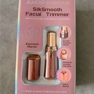Almost Famous Facial Trimmer - Brand New in box